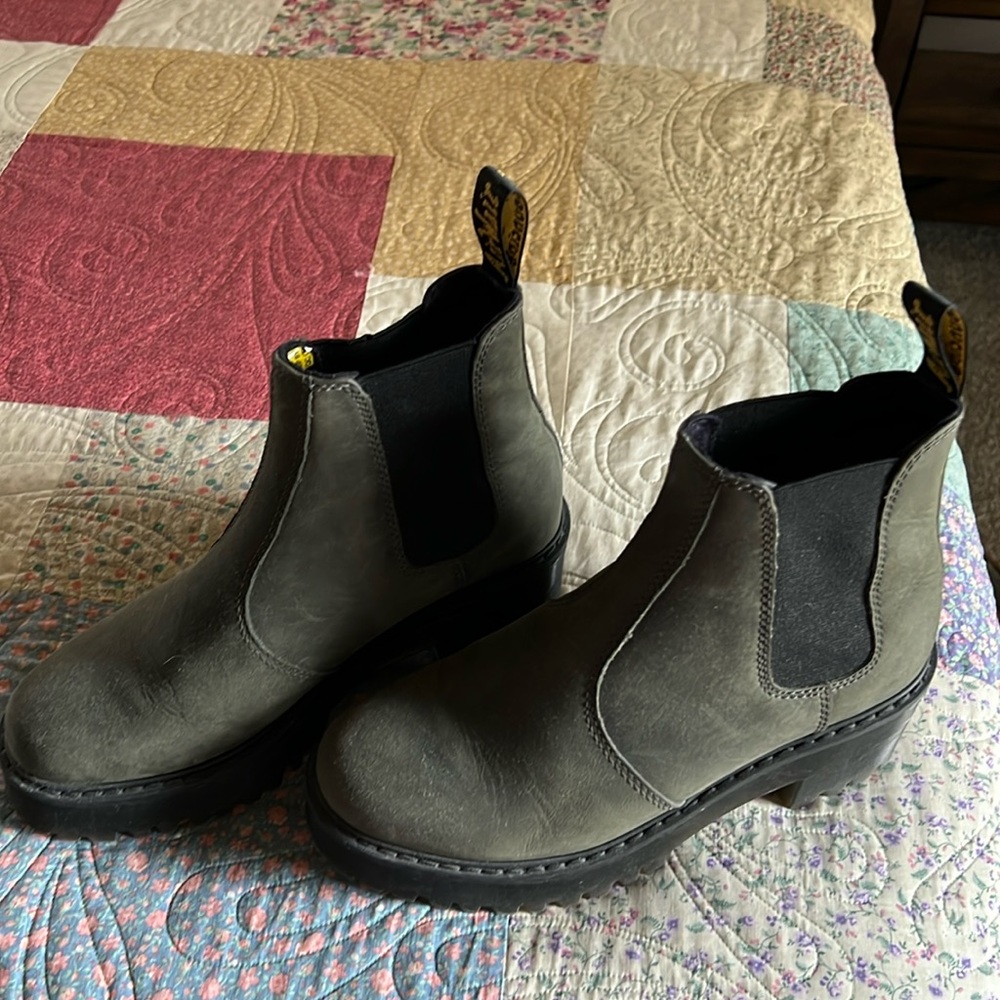 Dr.Martens ROMETTY WOMEN'S PLATFORM CHELSEA BOOTS